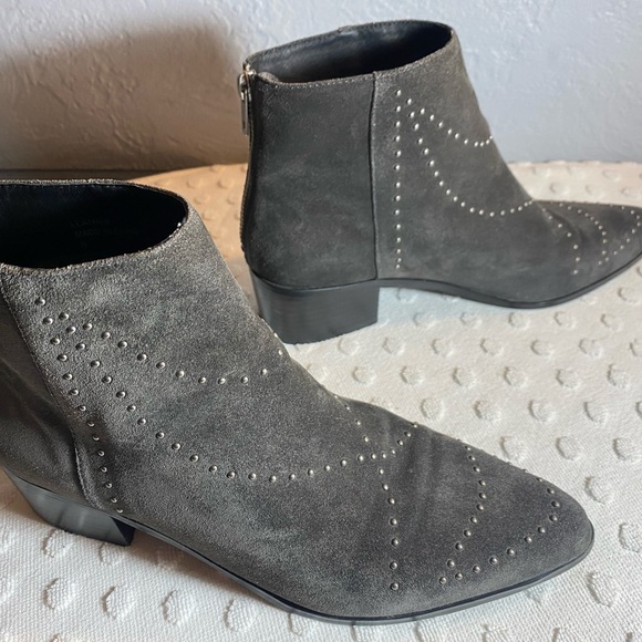 GREY CITY WOMEN'S WENDY STUDDED BOOTIE,IRON GREY - Picture 13 of 16